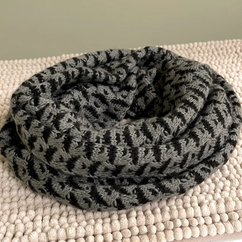 Super Soft Infinity Scarf - Picture 1 of 5